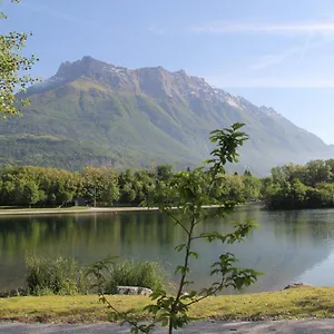https://juste-pour-le-plaisir.hotels-rhonealpes.com