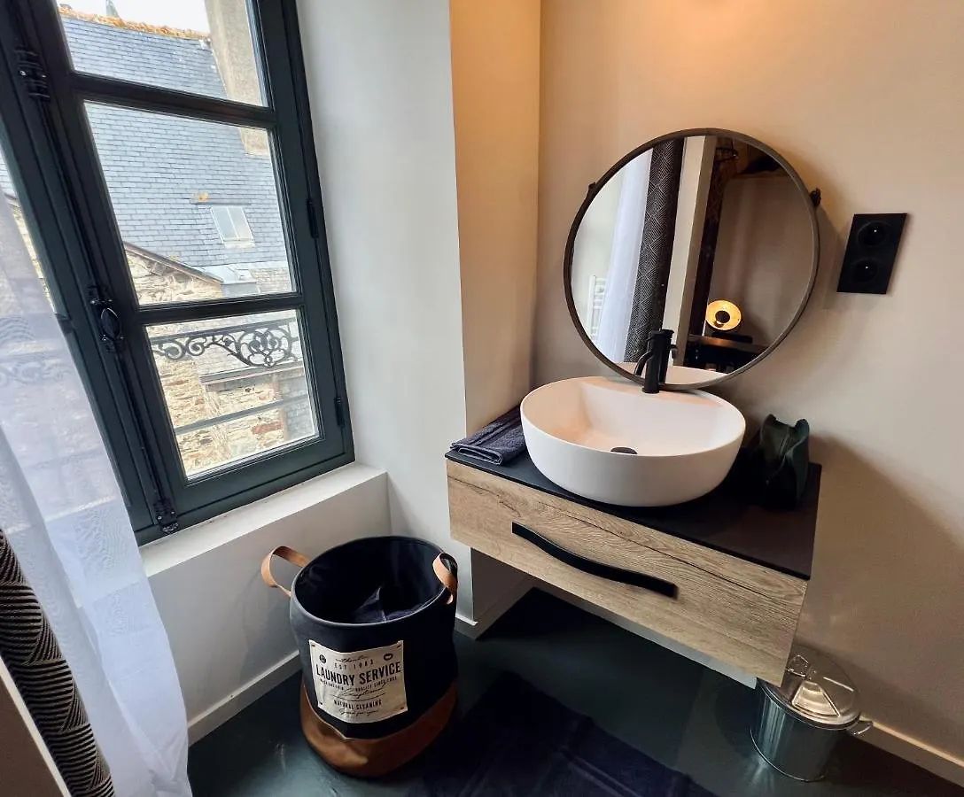 Les Suites De La Tour D'Embas Vitré Francia